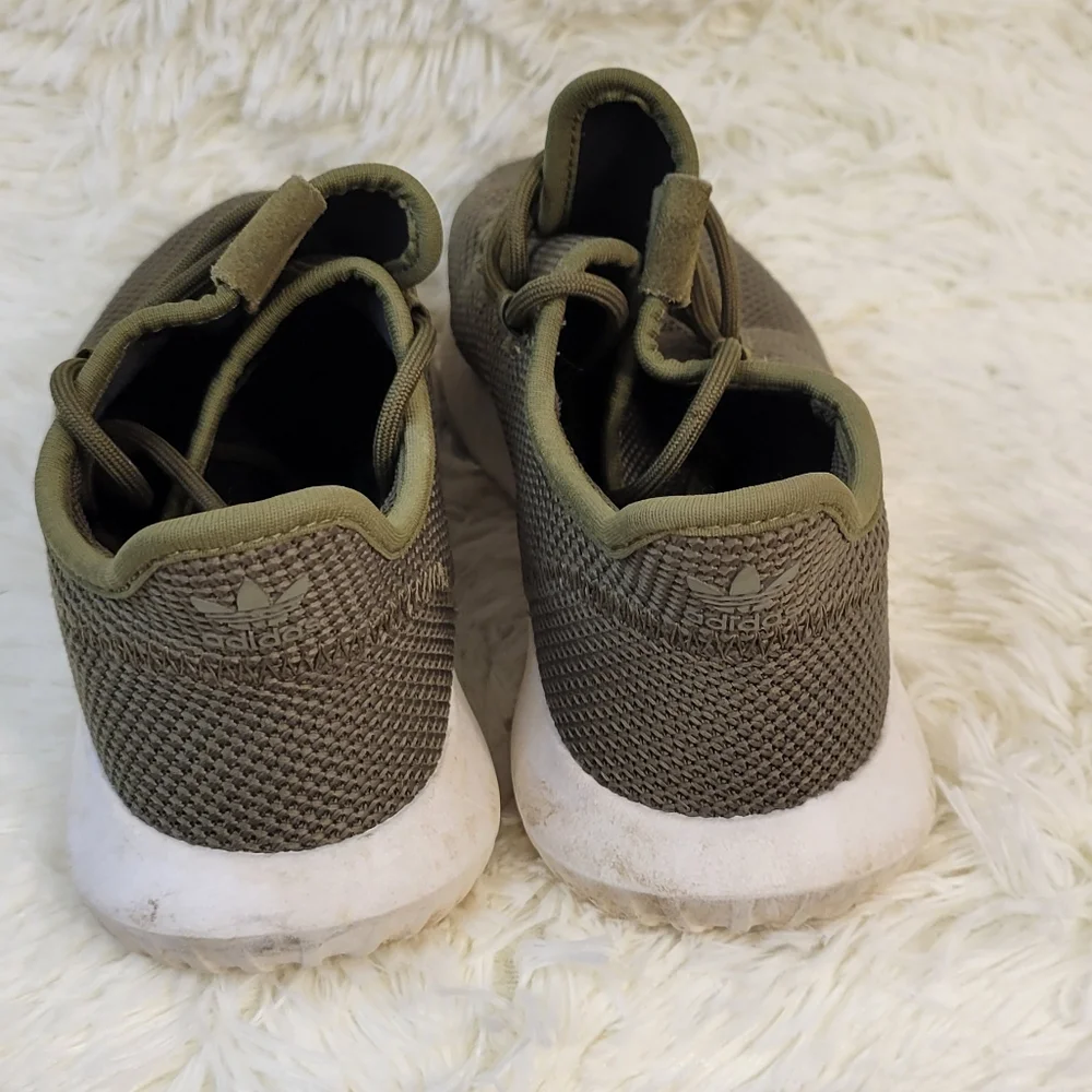 Mens adidas shoes Size 5.5